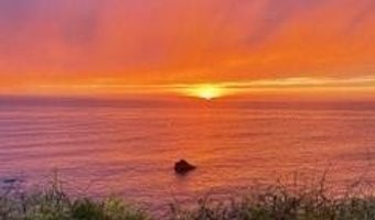 1508 Dorry's Cove Rd, Block Island, RI 02807