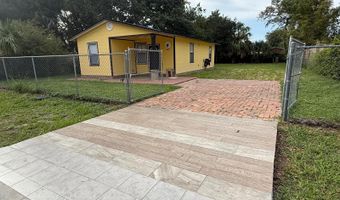 305 ARMOUR Ave, Auburndale, FL 33823