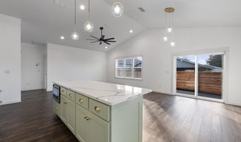 1240 Lighthouse Ln, Brookings, OR 97415