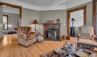 50 Portsmouth Rd, Amesbury, MA 01913