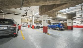 1050 N STUART St 411, Arlington, VA 22201