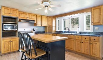 131 Clinton Rd, Antrim, NH 03440