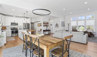 173 Tamrox Dr, Arundel, ME 04046