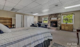 5 Fairway Dr, Arden, NC 28704