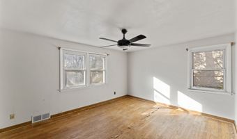 1800 Chopsey Hill Rd, Bridgeport, CT 06606