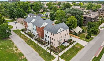 349 SE 4th St, Bentonville, AR 72712