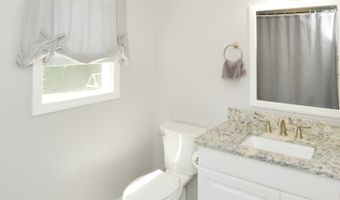 39 Warner St, Bristol, CT 06010
