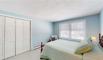 410 Wandsworth St, Narragansett, RI 02882