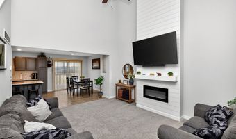 2832 21st St SW, Altoona, IA 50009
