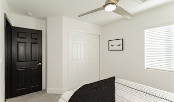 1041 Chestnut Chase St, Las Vegas, NV 89138