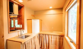 351 Duffers Ln, Cascade, ID 83611