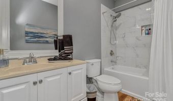159 S Willow Brook Dr, Asheville, NC 28806
