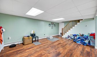 162 Shrub Rd, Bristol, CT 06010