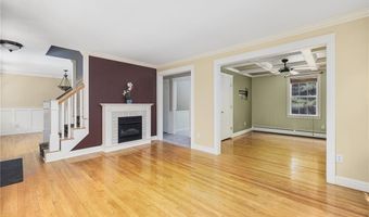 16 Karen Dr, Hopkinton, RI 02832