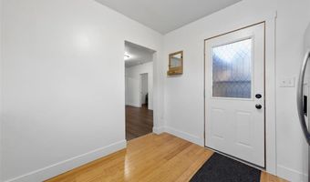 302 S Renville St, Winthrop, MN 55396