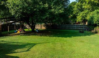 111 Stacey Dr, Batesville, AR 72501