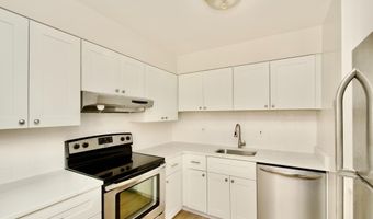 6145 EDSALL Rd 6145J, Alexandria, VA 22304