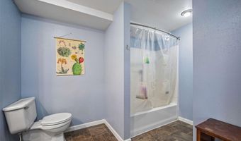 1408 E 17th St, Atlantic, IA 50022