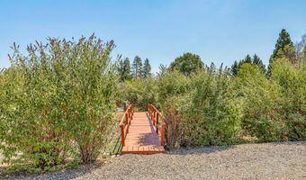 3443 Ross Ln, Central Point, OR 97502