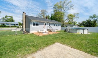 837 Cable Ave, Beachwood, NJ 08722
