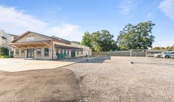 726 Veterans Memorial Dr, Abbeville, LA 70510