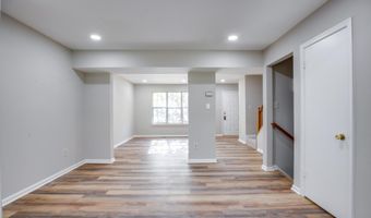 5713 LAWSONS HILL Ct, Alexandria, VA 22310