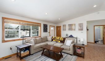 7 S SIOUX Trl, Boulder, WY 82923