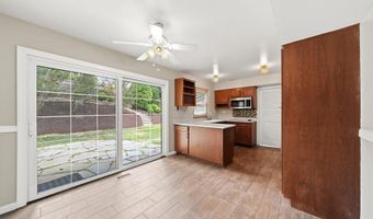 12410 ROCKLEDGE Dr, Bowie, MD 20715