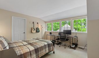 3120 Windmill Dr, Adrian, MI 49221