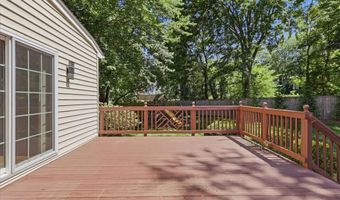 4003 KLOMAN St, Annandale, VA 22003
