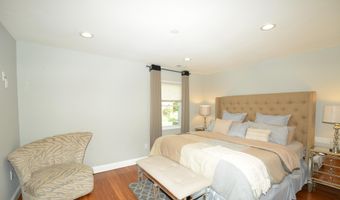6317 EVERGLADES Dr, Alexandria, VA 22312