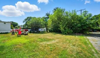 414 Green St, Burlington, NJ 07005