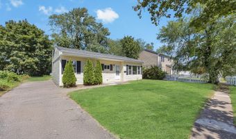 805 Bayview Ave, Amityville, NY 11701