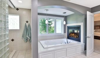72315 Grey Fawn Dr, Albert Lea, MN 56007