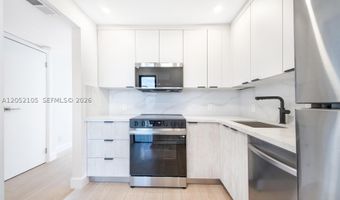 20400 W Country Club Dr 610, Aventura, FL 33180