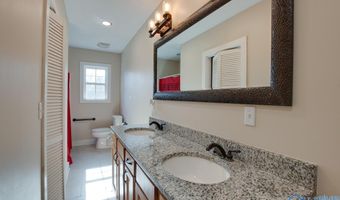 233 Carlin St, Albertville, AL 35951