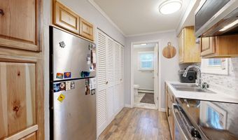 6 Cecile Ave, Augusta, ME 04330