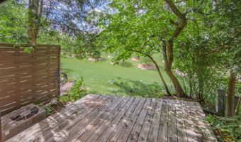 672 Greenhills Dr, Ann Arbor, MI 48105