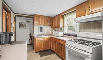 17 Cedar Ave, North Middletown, NJ 07748
