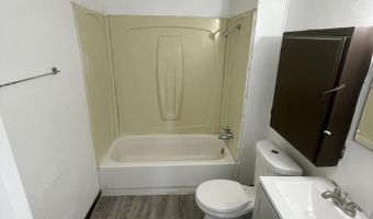 215 N MESA VERDE Ave, Aztec, NM 87410