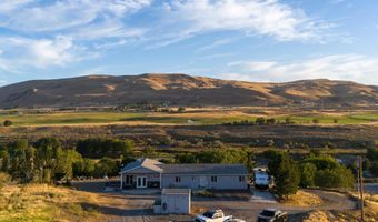 19903 W Corral Creek Rd, Benton City, WA 99320