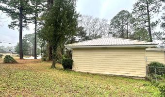 1728 Orchard Dr, Columbia, MS 39429
