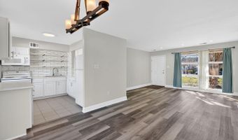 6307 COTTONWOOD Dr, Alexandria, VA 22310