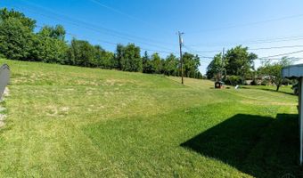 205 Olympus Dr, Hamilton, OH 45013