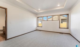 2308 E Brek St, Brandon, SD 57005