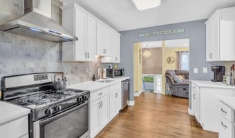 75 Bittern Ln, Bayville, NJ 08721