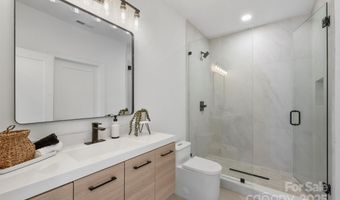 910 Everett Pl, Charlotte, NC 28205