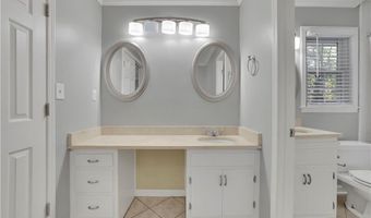 835 Lakeshore Dr NW, Berkeley Lake, GA 30096