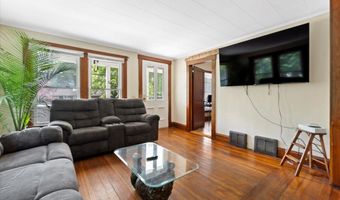 215 Dewey St, Bennington, VT 05201
