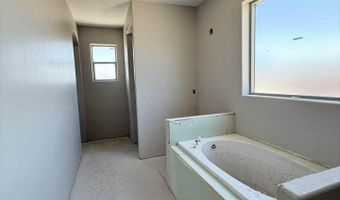 708 Ruby Ct, Carlsbad, NM 88220